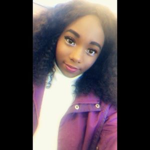 Meet your Posher, Ashley